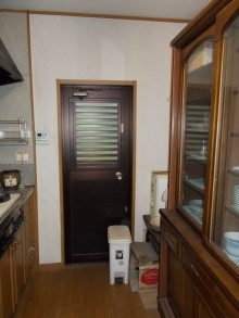 2階から1階へー住まい方を変える為1階を全面リフォーム